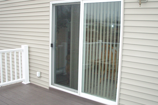 Woodcrest-screen-door-repair